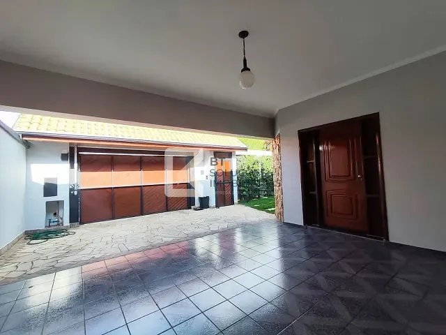 Casa com 300m² 4 quartos e 3 banheiros, à venda, no bairro Vila Suíça em Indaiatuba