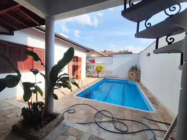 Casa com 300m² 4 quartos e 3 banheiros, à venda, no bairro Vila Suíça em Indaiatuba