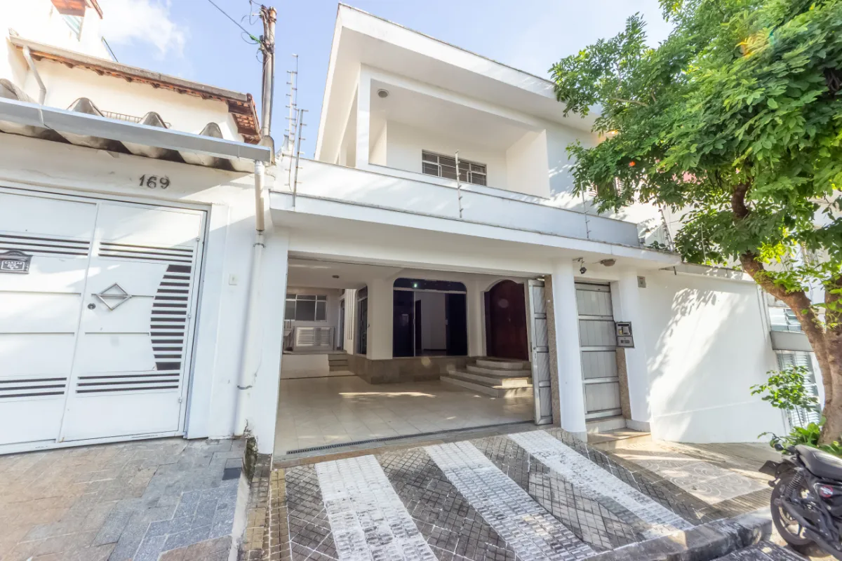 Casa para venda em Saúde com 4 quartos, sendo 2 suítes, 218m²