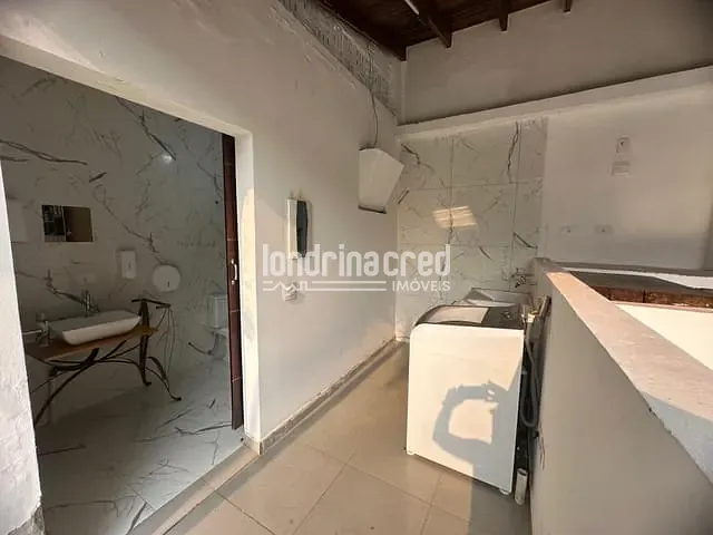 Casa com 500m² 4 quartos e 4 banheiros, à venda, no bairro Califórnia em Londrina