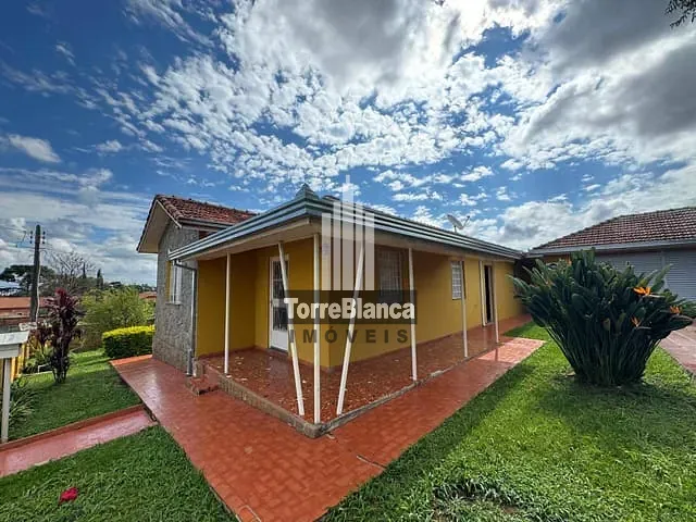 Casa com 270m² 4 quartos e 2 banheiros, para alugar, no bairro Uvaranas em Ponta Grossa