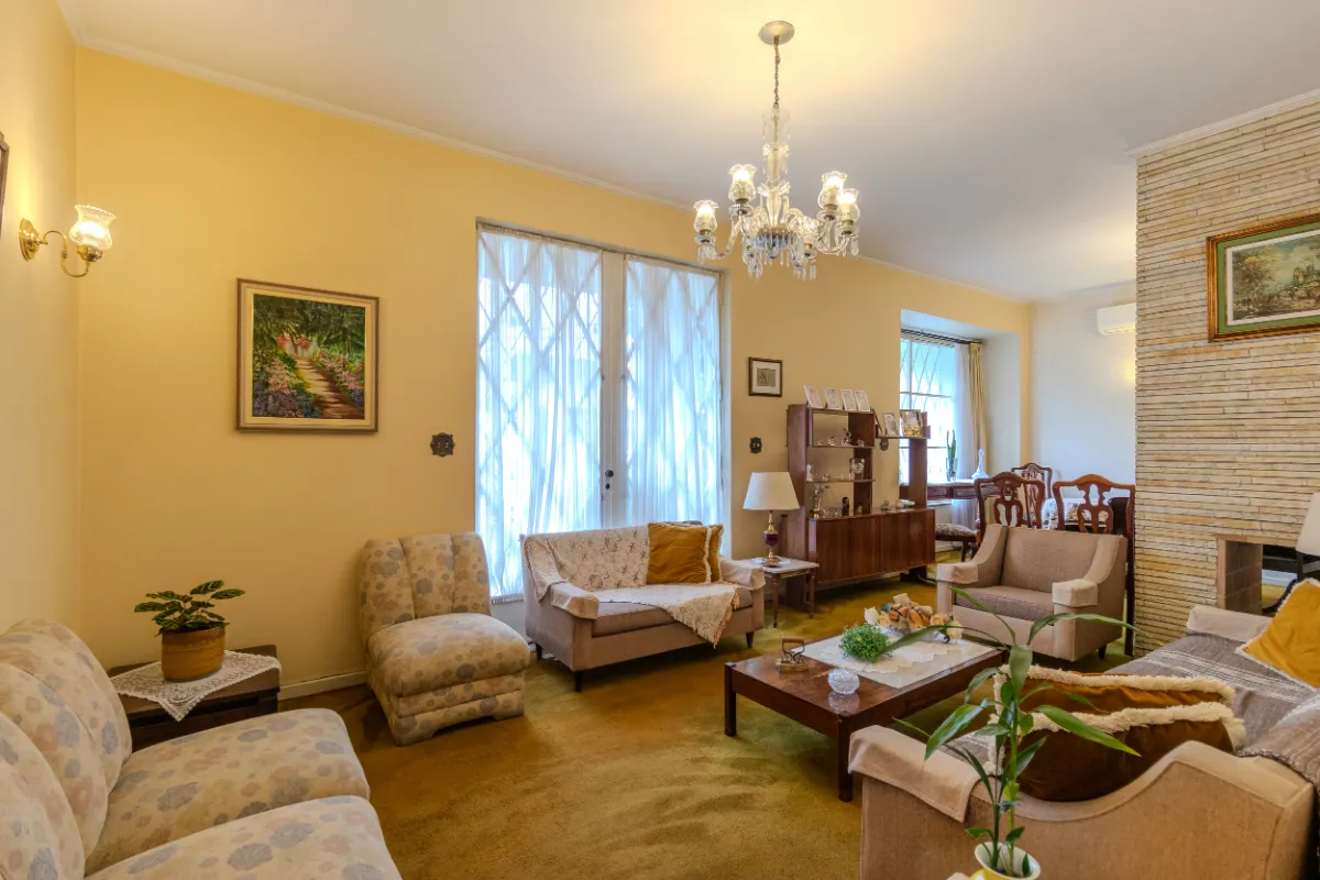 Casa para venda em Pacaembu com 3 quartos, 330m²