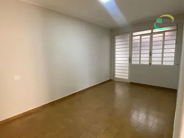 Casa com 240m² 3 quartos e 2 banheiros, à venda, no bairro Vila Teixeira em Campinas
