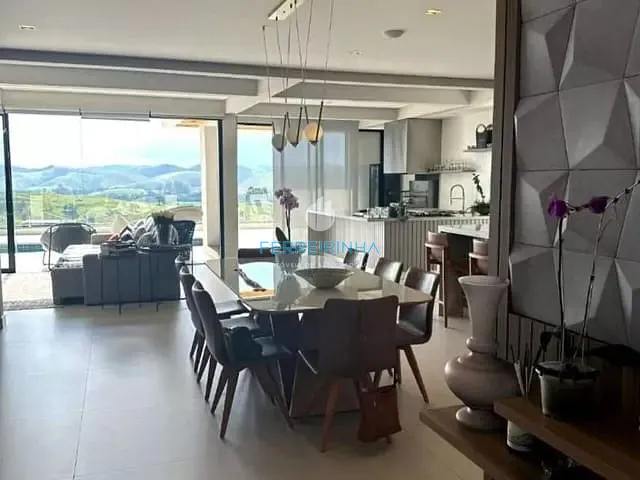 Casa com 464m² 5 quartos e 6 banheiros, à venda, no bairro Condomínio Residencial Jaguary em São José dos Campos