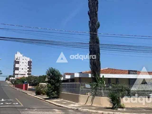 Casa 3 quartos e 3 banheiros, à venda, no bairro Orfãs em Ponta Grossa