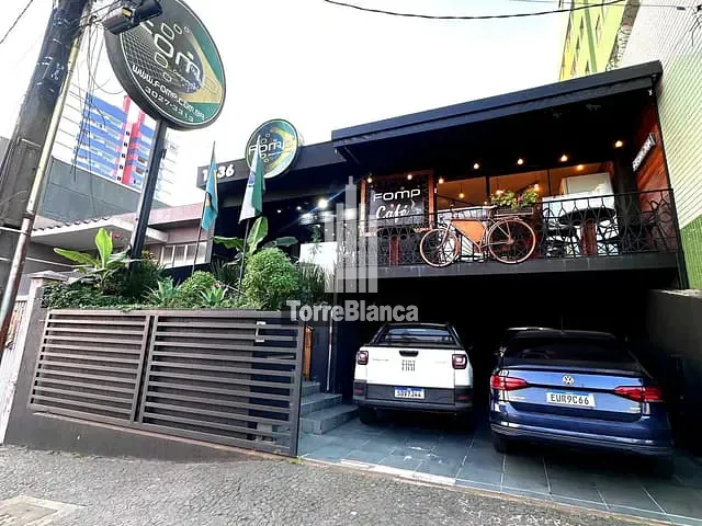 Casa com 455m² 3 quartos e 5 banheiros, à venda, no bairro Centro em Ponta Grossa