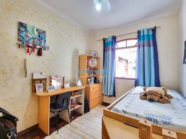 Casa com 300m² 4 quartos e 5 banheiros, à venda, no bairro Urbanova em São José dos Campos
