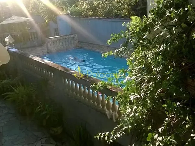 Casa com 1000m² 9 quartos e 4 banheiros, à venda, no bairro Bosque em Pindamonhangaba