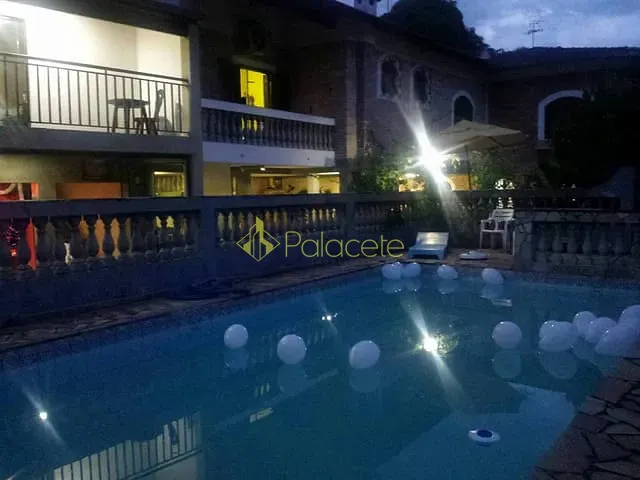 Casa com 1000m² 9 quartos e 4 banheiros, à venda, no bairro Bosque em Pindamonhangaba