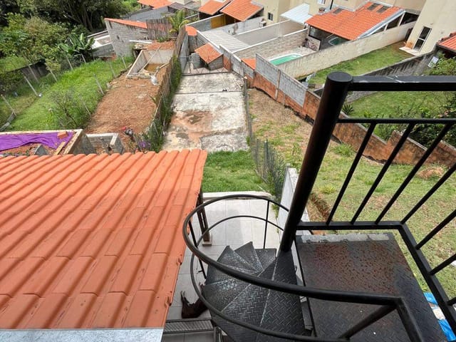 Casa 3 quartos e 4 banheiros, à venda, no bairro Parque Monjolo em Cotia