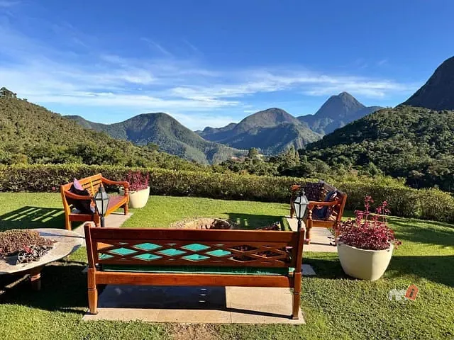 Casa com 11946m² 4 quartos e 5 banheiros, à venda, no bairro Cuiabá em Petrópolis