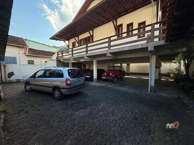 Casa 3 quartos e 2 banheiros, à venda, no bairro Quissama em Petrópolis