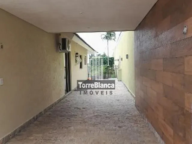 Casa com 588m² 3 quartos e 4 banheiros, à venda, no bairro Jardim Carvalho em Ponta Grossa