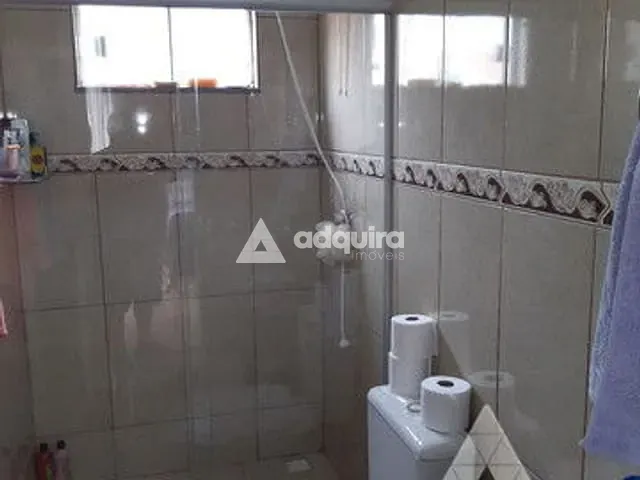 Casa 4 quartos e 3 banheiros, à venda, no bairro Jardim Carvalho em Ponta Grossa