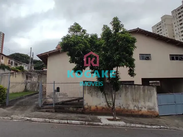 Casa com 385m² 3 quartos e 2 banheiros, à venda, no bairro Jardim Apolo em São José dos Campos