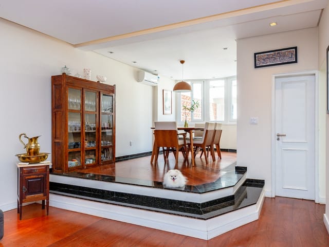 Foto do Casa - Casa para venda em Vila Ipojuca com 4 quartos, sendo 1 suíte, 390m² | Lares e Andares Imóveis