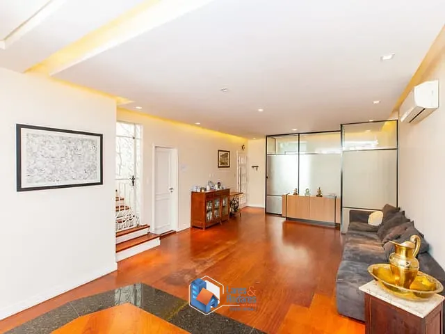Casa com 390m² 4 quartos e 6 banheiros, à venda, no bairro Vila Ipojuca em São Paulo