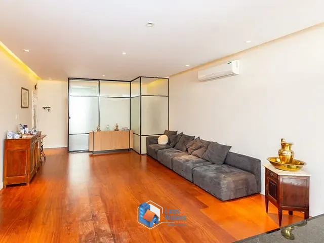 Casa com 390m² 4 quartos e 6 banheiros, à venda, no bairro Vila Ipojuca em São Paulo