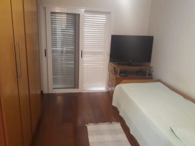 Casa com 560m² 4 quartos e 6 banheiros, à venda, no bairro Alphaville em Santana de Parnaíba