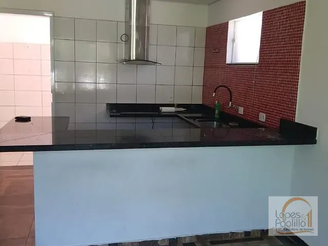 Casa com 150m² 3 quartos e 2 banheiros, à venda ou para alugar, no bairro Condomínio Atibaia Park I em Atibaia