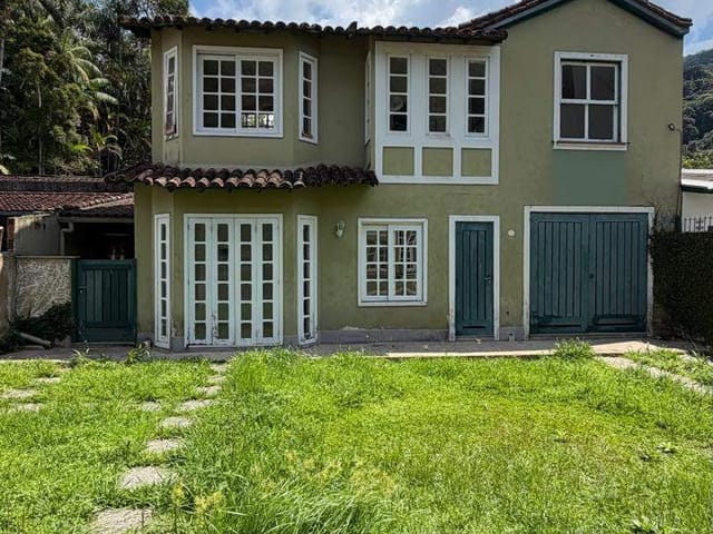 Casa para alugar, no bairro Centro em Petrópolis