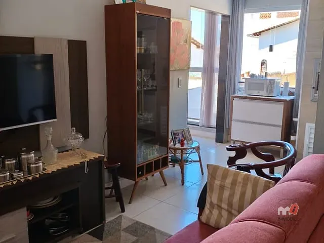 Casa 2 quartos e 1 banheiro, à venda, no bairro Peró em Cabo Frio
