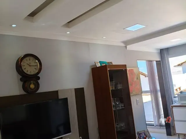 Casa 2 quartos e 1 banheiro, à venda, no bairro Peró em Cabo Frio