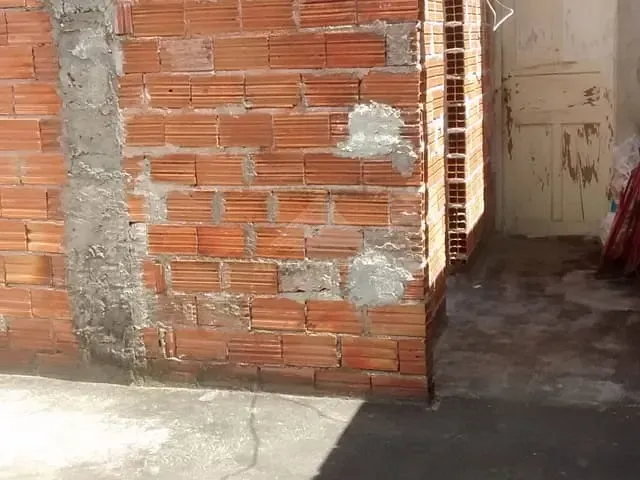 Casa com 290m² 1 quarto e 1 banheiro, à venda, no bairro Jardim Zaira em Mauá