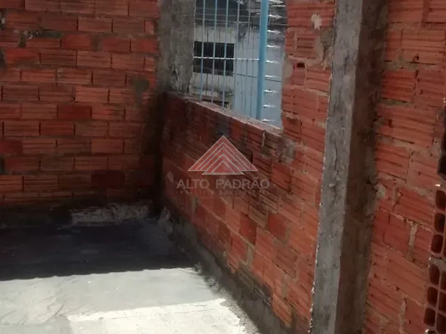 Casa com 290m² 1 quarto e 1 banheiro, à venda, no bairro Jardim Zaira em Mauá