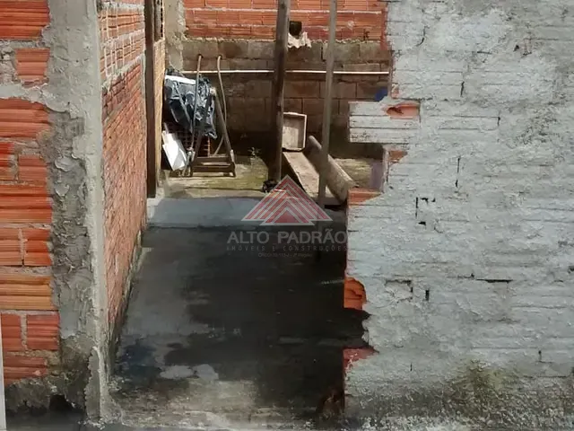 Casa com 290m² 1 quarto e 1 banheiro, à venda, no bairro Jardim Zaira em Mauá