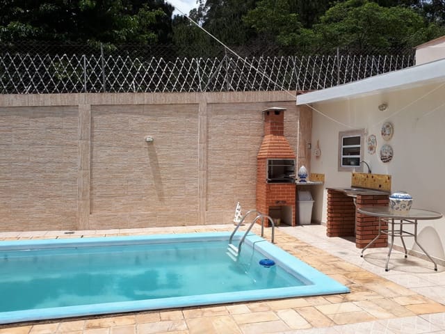 Casa com 360m² 4 quartos e 6 banheiros, à venda, no bairro Alphaville em Santana de Parnaíba