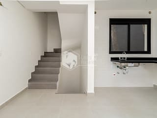 Foto do Casa-Casa em condomínio para venda com 2 quartos, sendo 1 suíte, 121m²