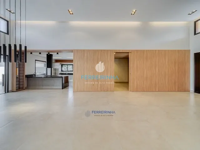 Casa com 600m² 4 quartos e 5 banheiros, à venda, no bairro Urbanova em São José dos Campos