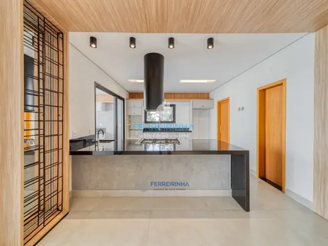 Casa com 600m² 4 quartos e 5 banheiros, à venda, no bairro Urbanova em São José dos Campos