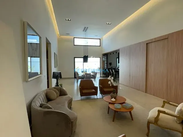 Casa com 600m² 4 quartos e 5 banheiros, à venda, no bairro Urbanova em São José dos Campos