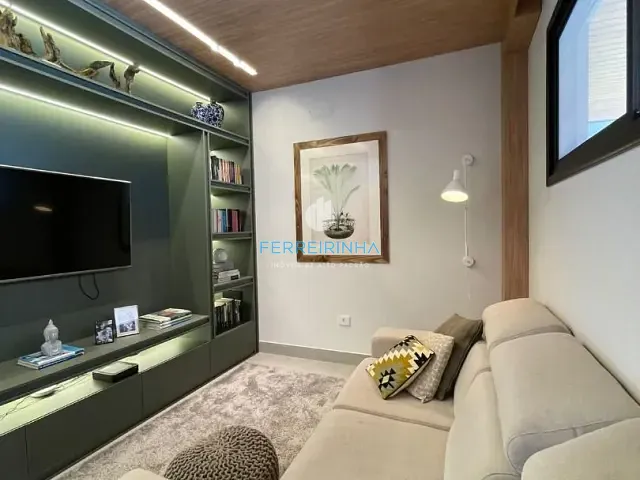 Casa com 600m² 4 quartos e 5 banheiros, à venda, no bairro Urbanova em São José dos Campos