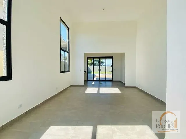 Casa com 384m² 3 quartos e 4 banheiros, à venda, no bairro Serras de Atibaia I em Atibaia