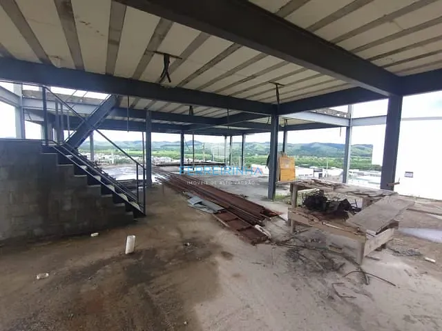 Casa com 555m² 5 quartos e 6 banheiros, à venda, no bairro Condomínio Residencial Alphaville II em São José dos Campos