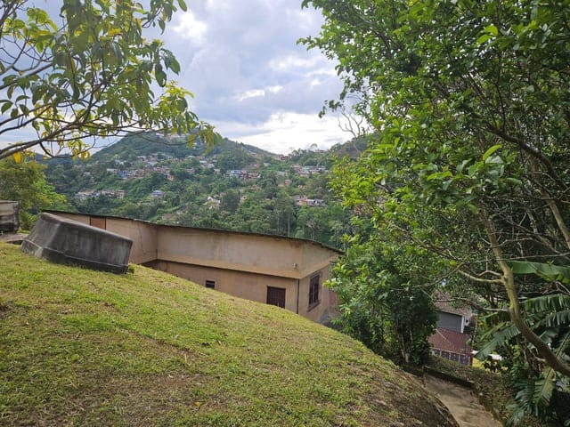 Casa com 790m² 2 quartos e 1 banheiro, à venda, no bairro Quitandinha em Petrópolis