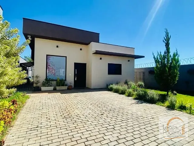 Casa com 384m² 3 quartos e 3 banheiros, à venda, no bairro Serras de Atibaia I em Atibaia
