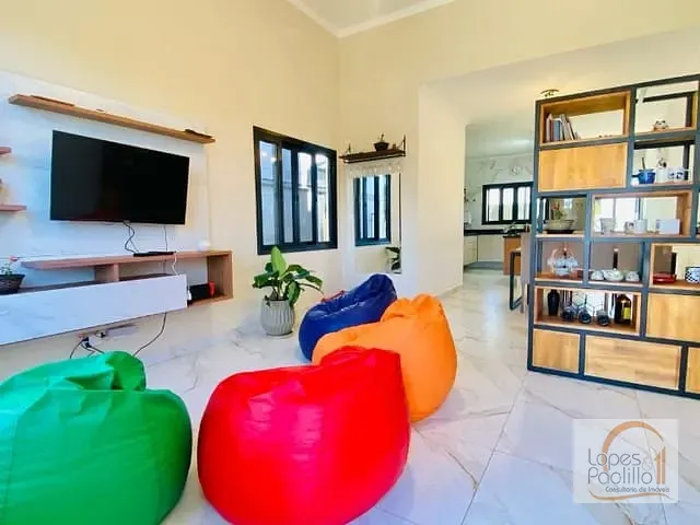 Casa com 384m² 3 quartos e 3 banheiros, à venda, no bairro Serras de Atibaia I em Atibaia