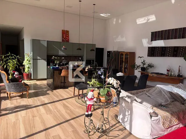 Casa com 370m² 3 quartos e 4 banheiros, à venda, no bairro Piemonte em Indaiatuba
