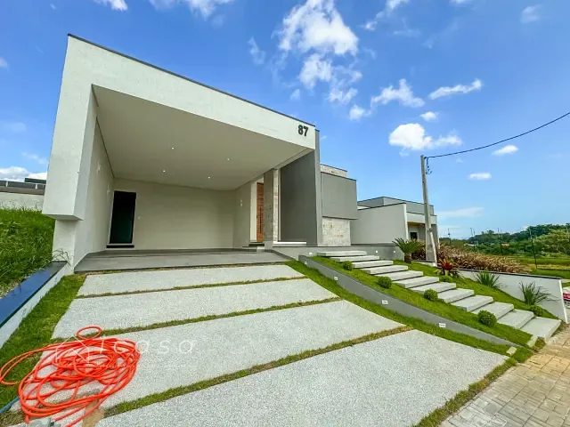 Casa com 360m² 3 quartos e 2 banheiros, à venda, no bairro Condomínio Santa Mônica em Caçapava