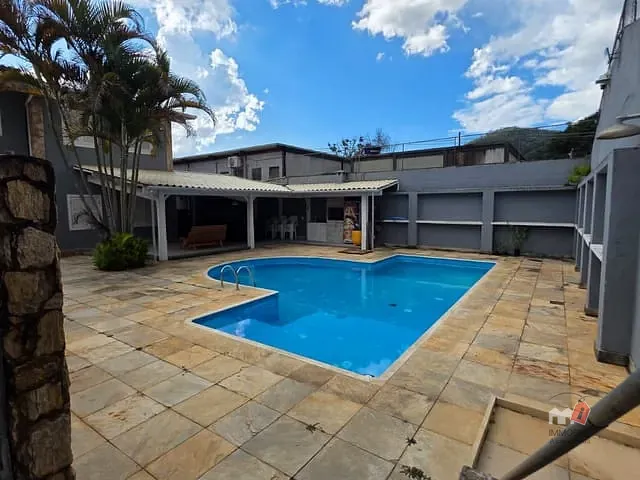 Casa com 670m² 4 quartos e 5 banheiros, à venda, no bairro Nogueira em Petrópolis