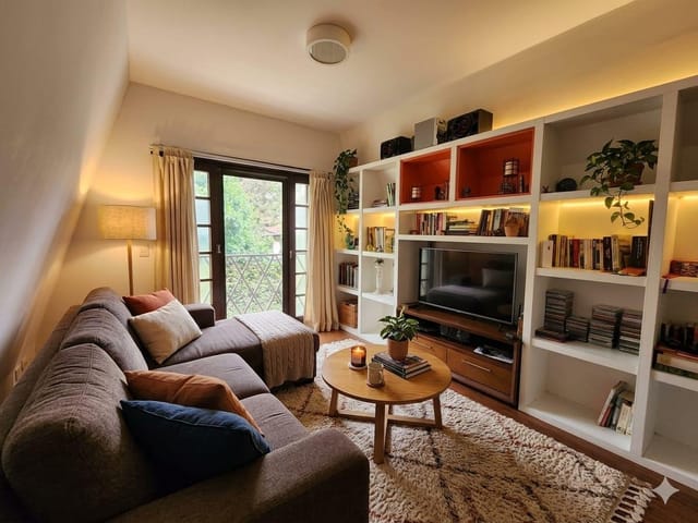 Casa 3 quartos e 2 banheiros, à venda, no bairro Valparaíso em Petrópolis