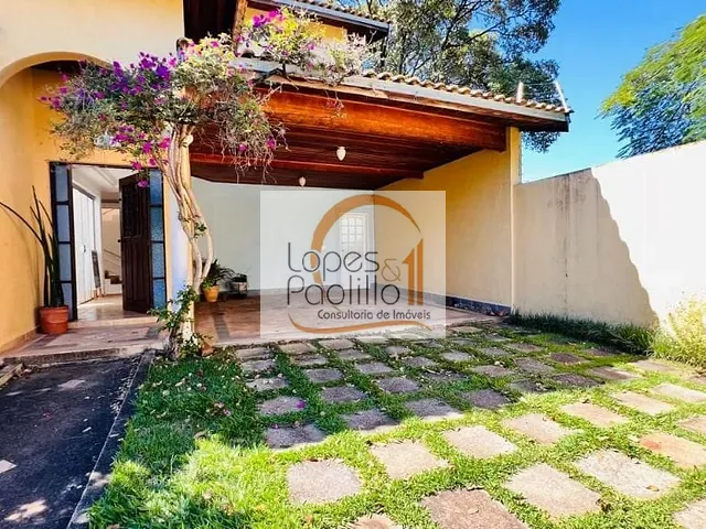 Casa com 500m² 3 quartos e 4 banheiros, à venda, no bairro Vila Petrópolis em Atibaia