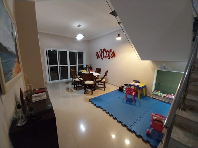 Casa com 250m² 5 quartos e 6 banheiros, à venda, no bairro Urbanova em São José dos Campos