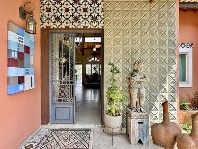 Casa com 1754m² 4 quartos e 3 banheiros, à venda, no bairro Paisagem Renoir em Cotia