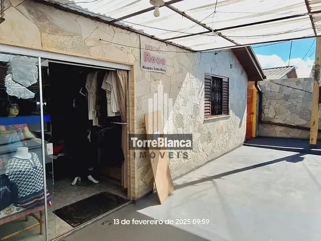 Casa com 144m² 2 quartos e 2 banheiros, à venda, no bairro Uvaranas em Ponta Grossa