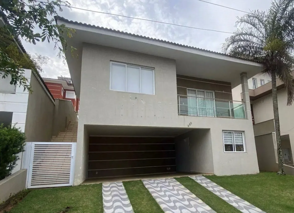 Casa no condomínio TERRAS DE SÃO FRANCISCO para venda com 3 quartos, sendo 3 suítes, 185m²